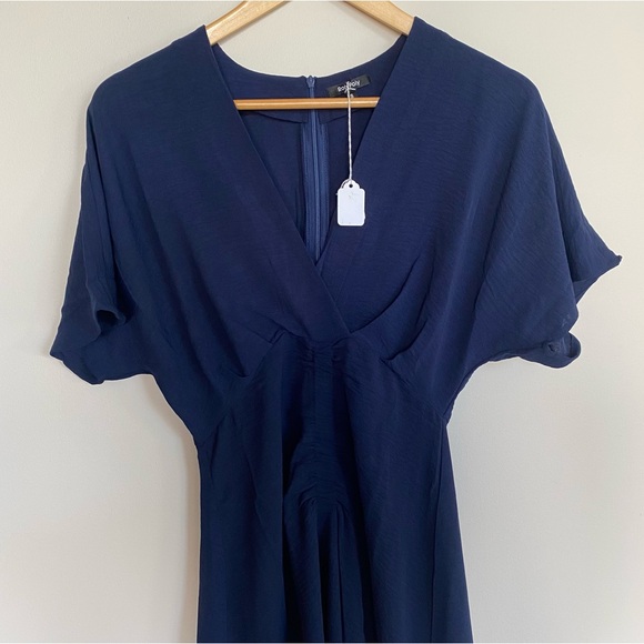 NWT Short Sleeve Navy Blue Ruched Front Flowy Midi Dress Small Medium Large - Picture 6 of 10